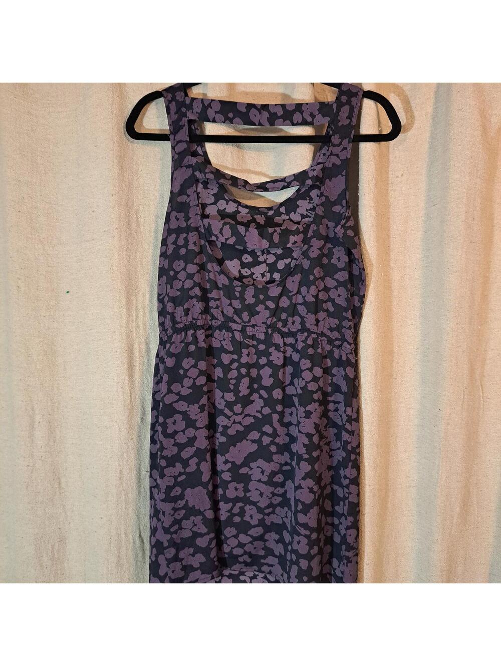 Sleeveless Floral Print Dress with Button Front and Cutout Detail